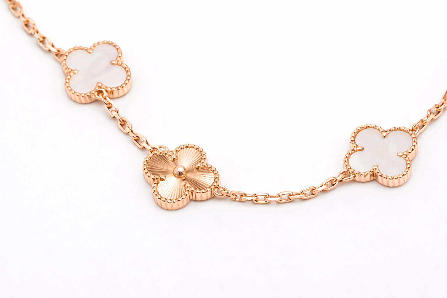 Alpine Roségold-Armband Oyster